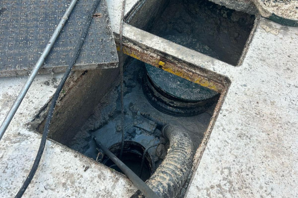 Separadores de grasas en restaurantes de Alicante: mantenimiento, sanciones y problemas típicos